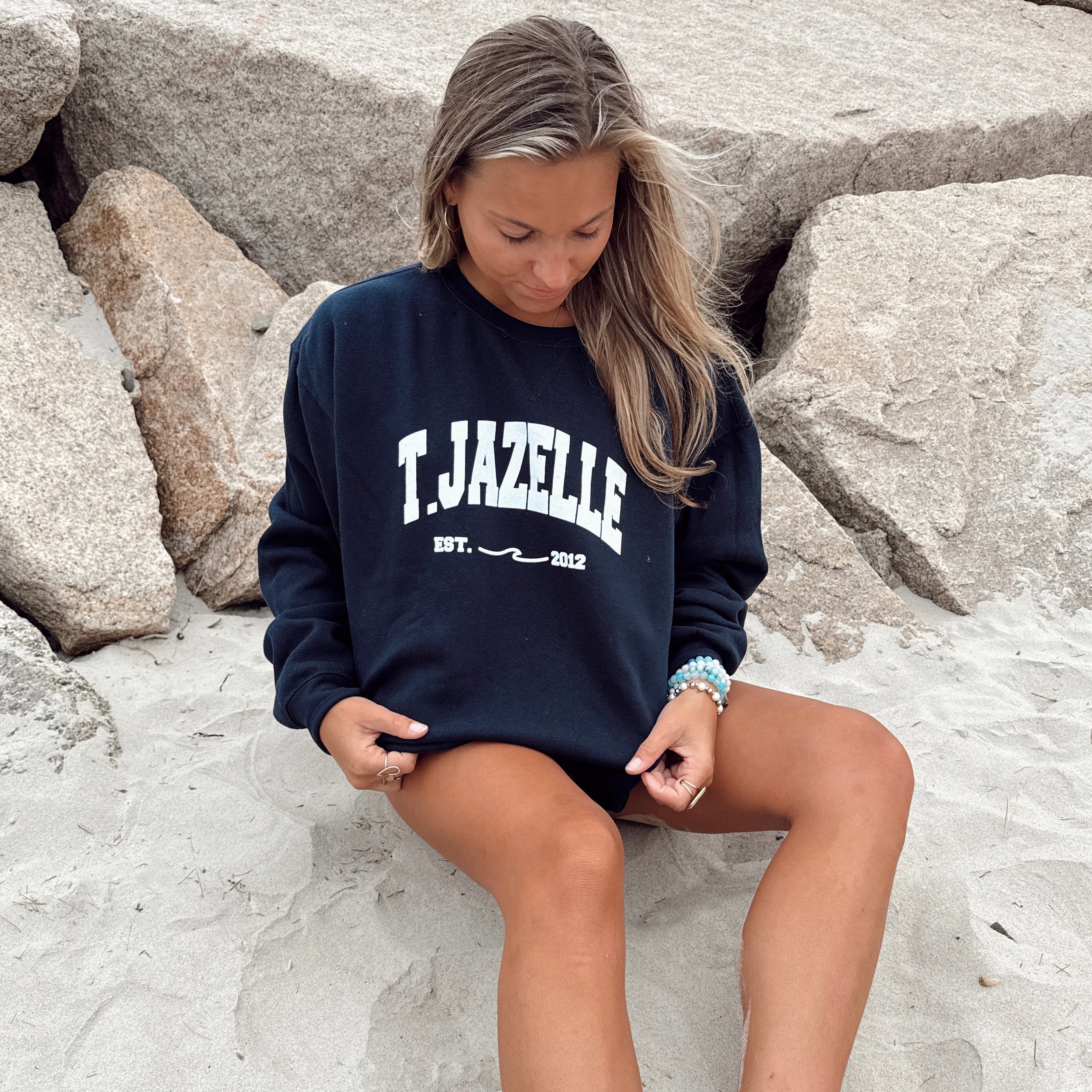 Navy T. JAZELLE Crewneck